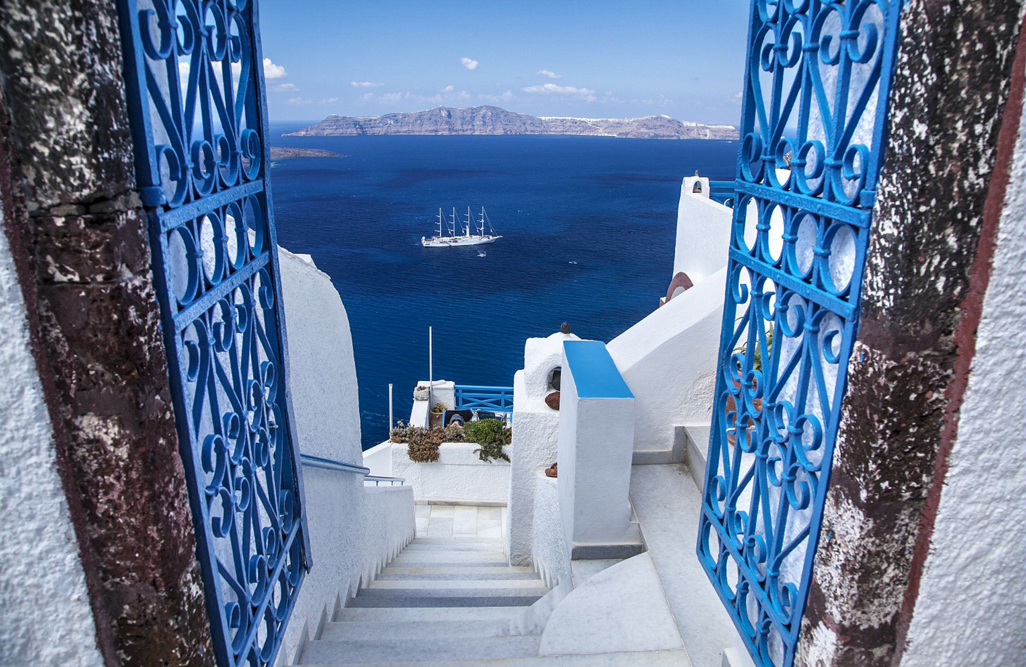 santorin-grece-bateau-amplitudes