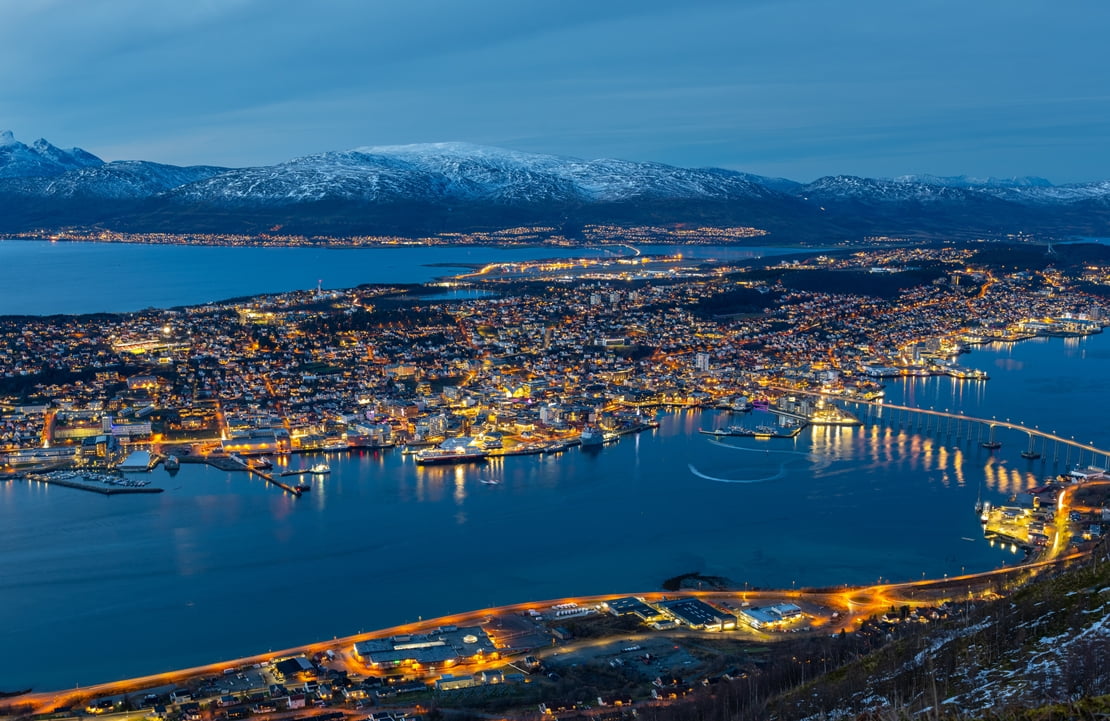 City Trip en amoureux - Tromso vue au sommet du téléphérique Fjellheisen - Amplitudes 