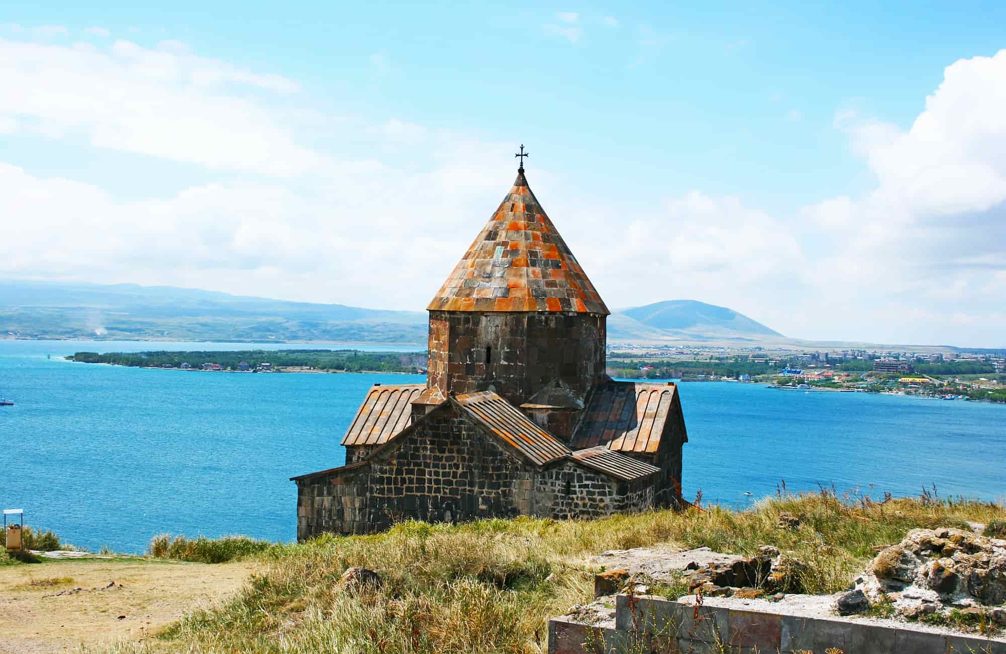 Voyage Arménie - Monastère à Sevan - Amplitudes