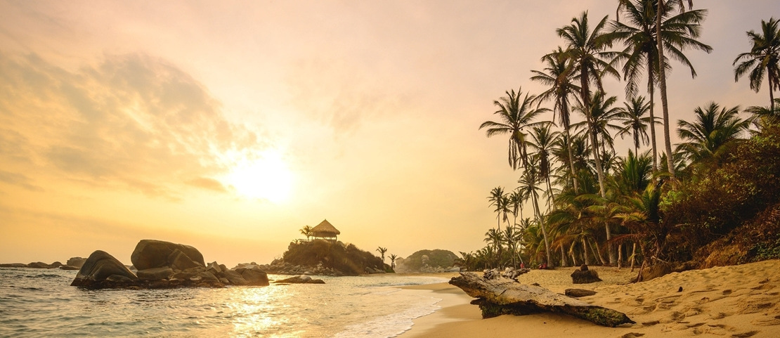 Voyage en Famille au Soleil - Crépuscule Parc Tayrona Colombie - Amplitudes