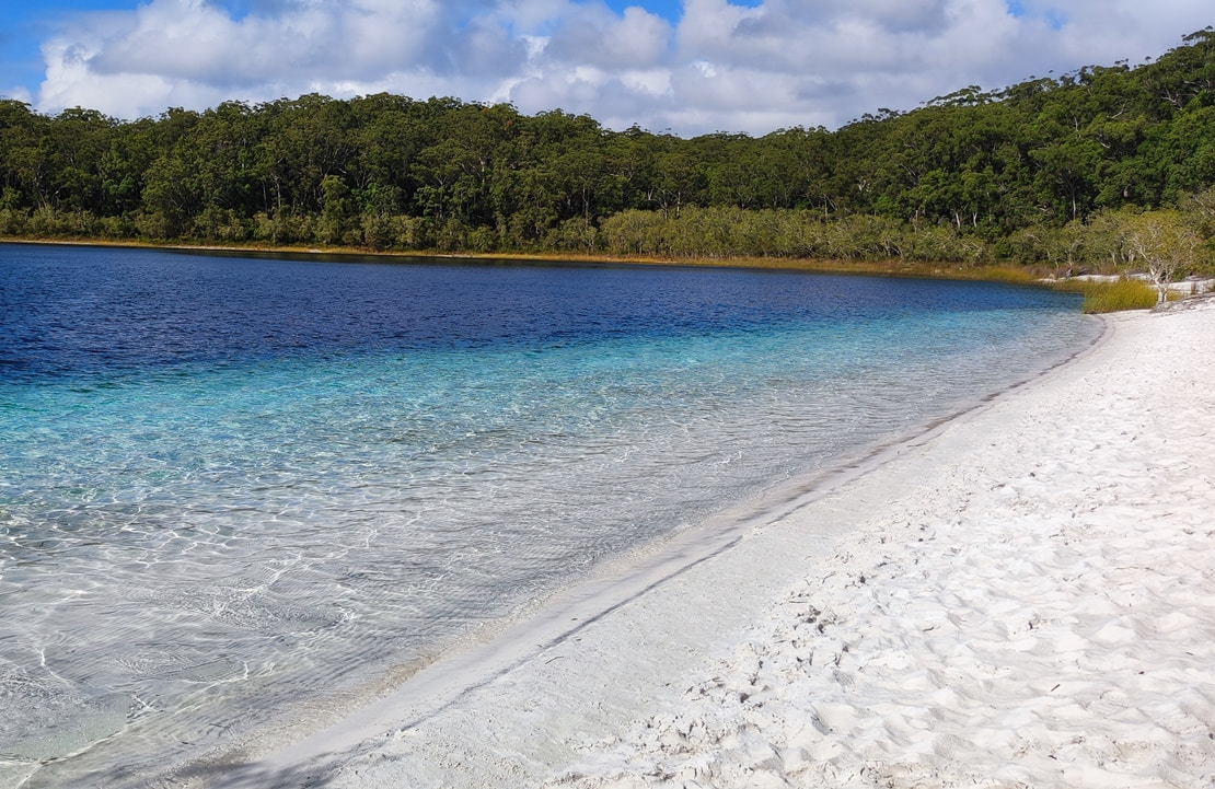 Autotour en Australie - Le lac Mackenzie sur Fraser Island en Australie - Amplitudes