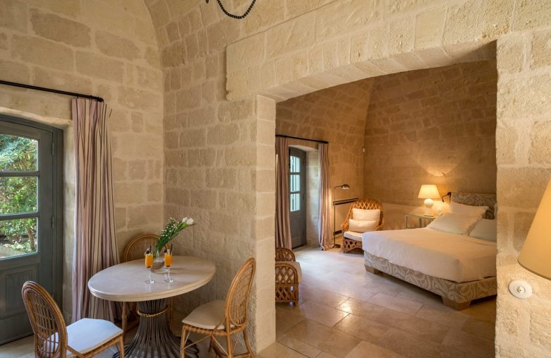 Séjour en Italie - Une chambre du Palazzo Margherita à Bernalda - Amplitudes