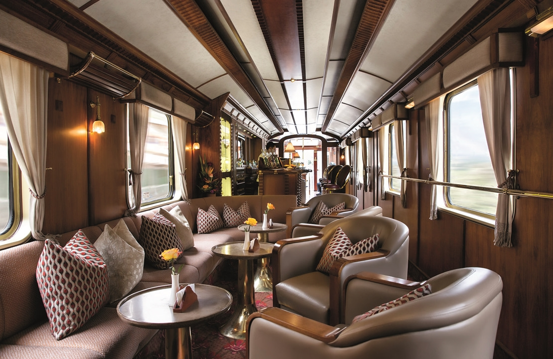 Voyage en train de luxe au Pérou - Le salon d'observation du Belmond Hiram Bingham - Amplitudes