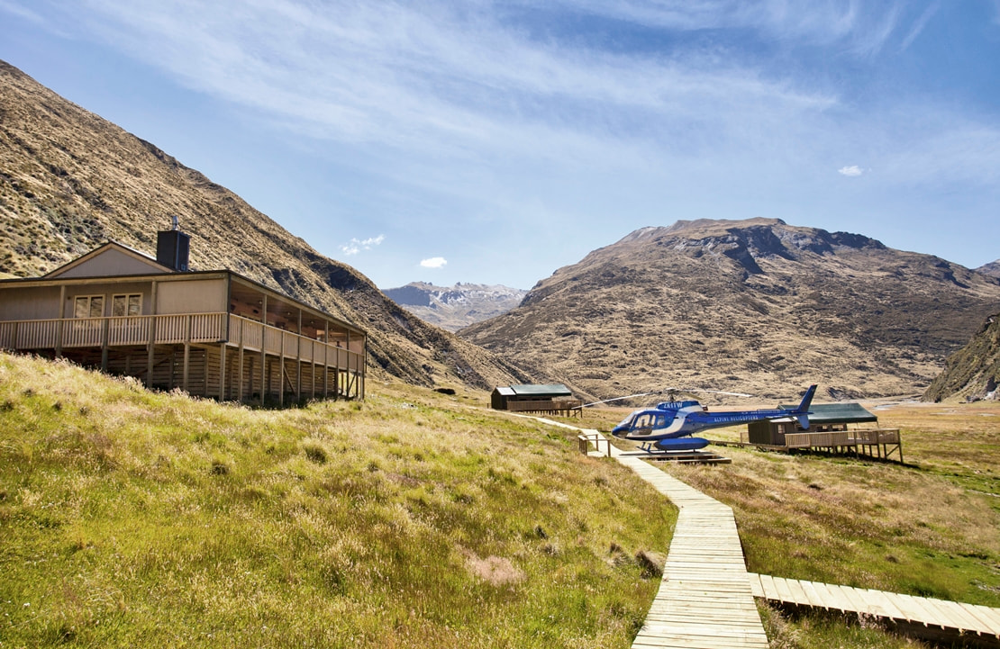 Voyage de luxe en Nouvelle-Zélande - L'arrivée héliportée au Minaret Station Alpine Lodge - Amplitudes