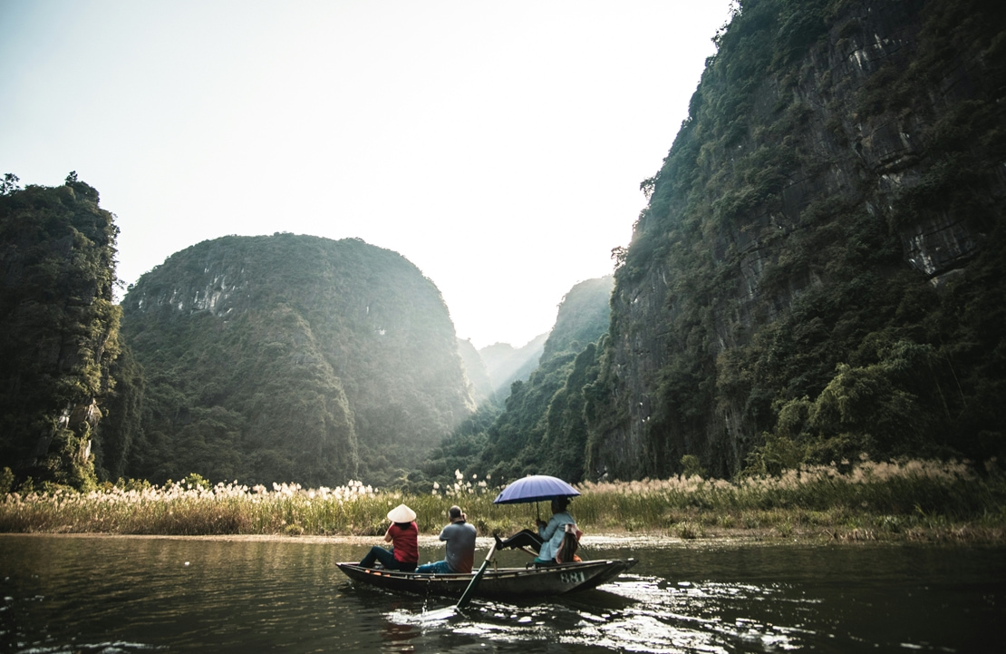 Circuit sur mesure au Vietnam - Un sampan sur la baie d'Halong terrestre - Amplitudes