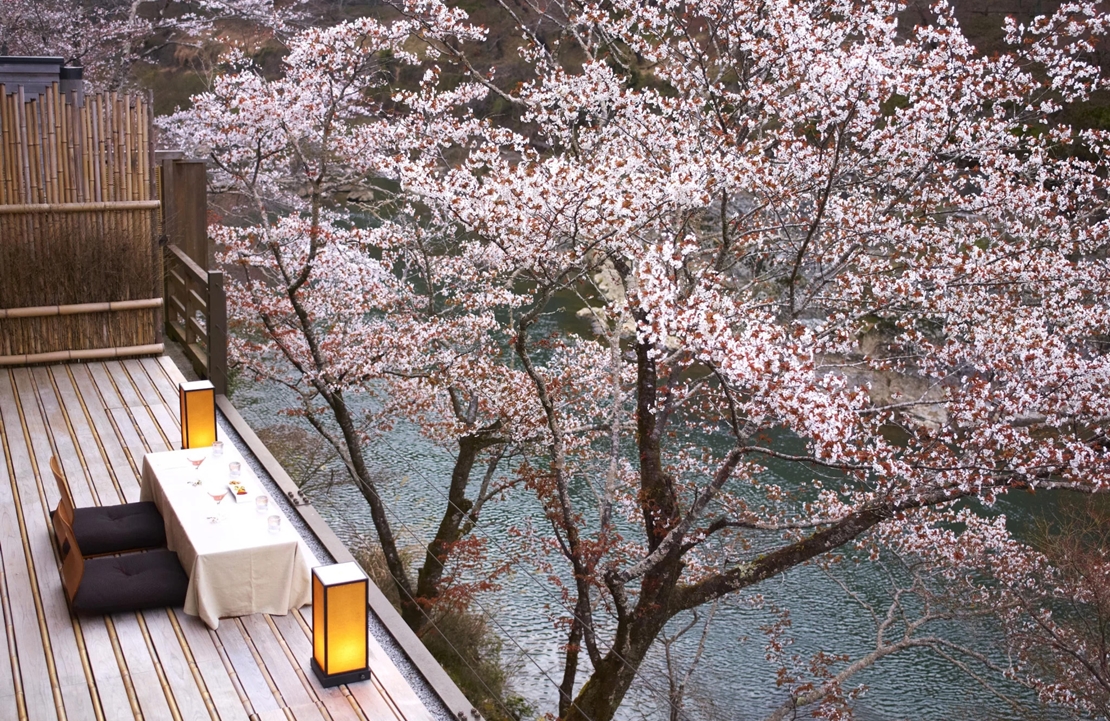 Voyage culturel au Japon - Un dîner aux chandelles au Hoshinoya Kyoto - Amplitudes