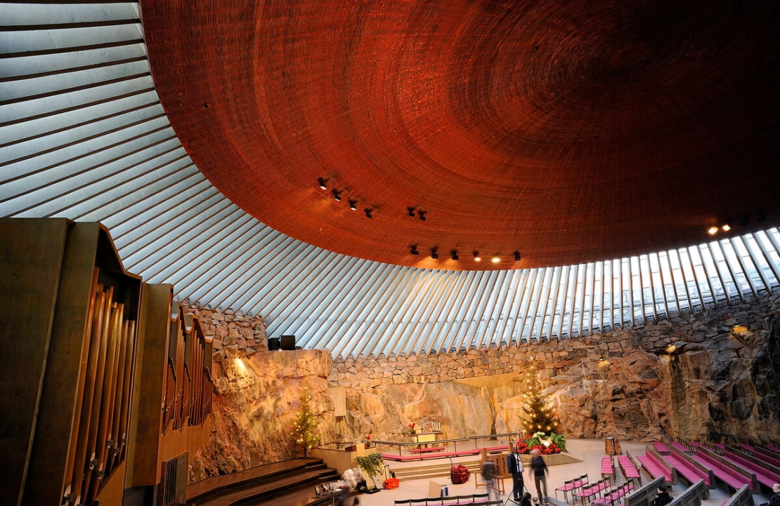 Visiter Helsinki en été - Temppeliaukio kirkko