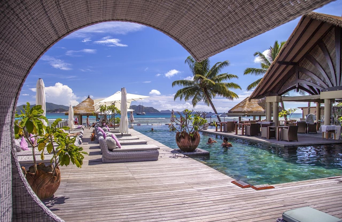 Voyage de luxe aux Seychelles - La piscine du Domaine de l'Orangeraie - Amplitudes