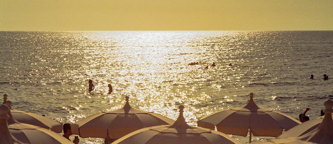 Voyage sur mesure en Italie - Coucher de soleil sur la Méditerranée - Amplitudes