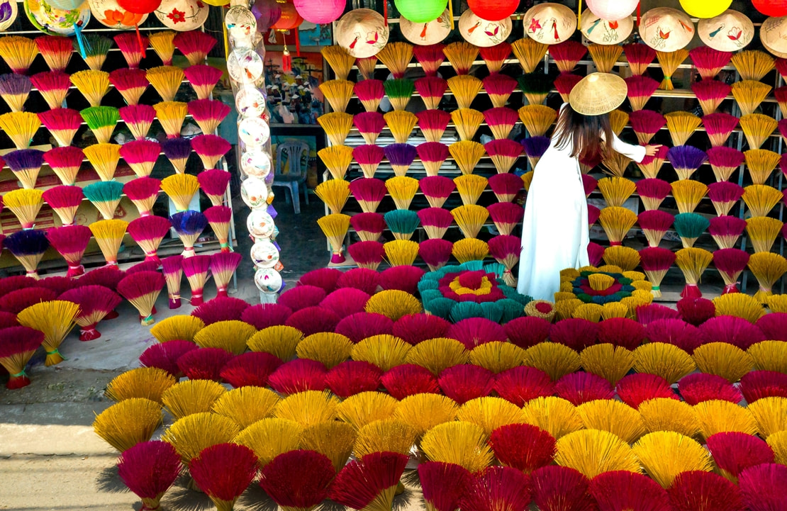 Voyage sur mesure à Hué - Les couleurs du marché d'Hué - Amplitudes