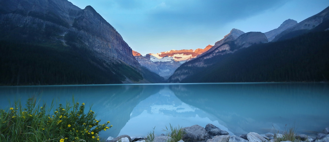 Autotour au Canada - Un lever de jour sur le Lac Louise - Amplitudes