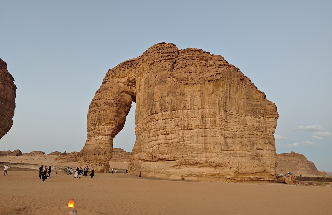 Voyage haut de gamme à AlUla - Falaise Jabal AlFil - Amplitudes