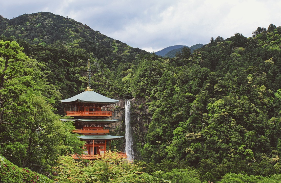 Voyage sur mesure dans la péninsule de Kii - cascade de Nachi - Amplitudes 