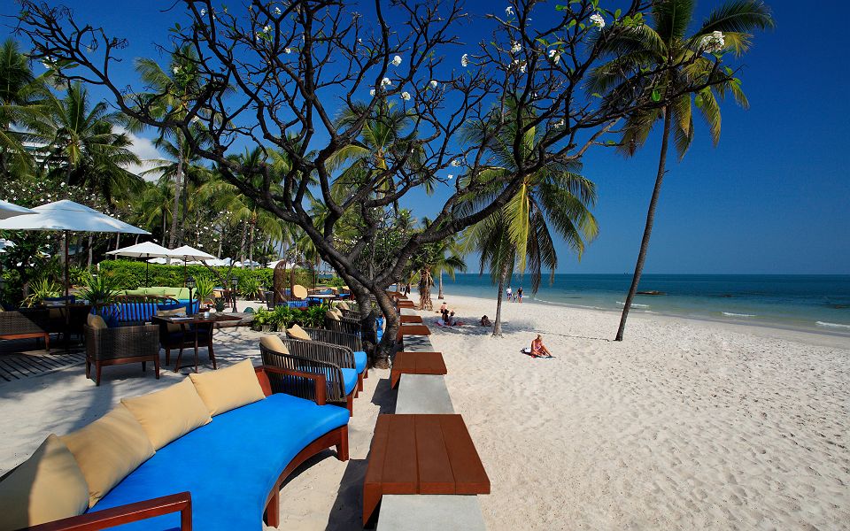 COAST Beach Bar & Bistro Hua Hin - CENTARA GRAND BEACH RESORT & VILLAS HUA HIN