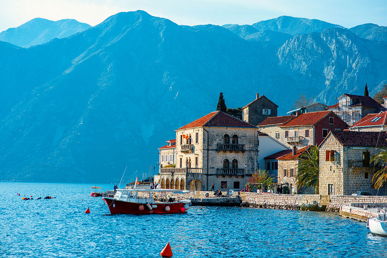 Perast, bouches de Kotor sur la côte adriatique - Monténégro