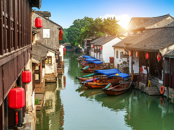 Vue au coucher du soleil sur la vielle ville de Suzhou - Chine