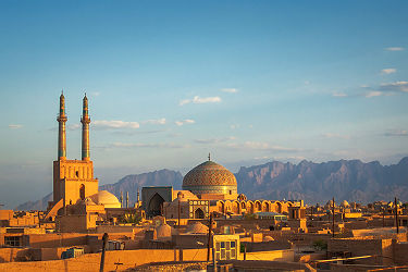 Iran - Vue panoramique sur la ville et la mosquée de Jameh, Yazd