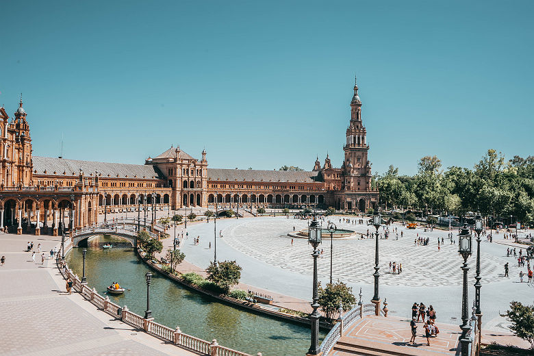 Vue sur la fameuse Plaza de Espana, Séville - Andalousie, Espagne