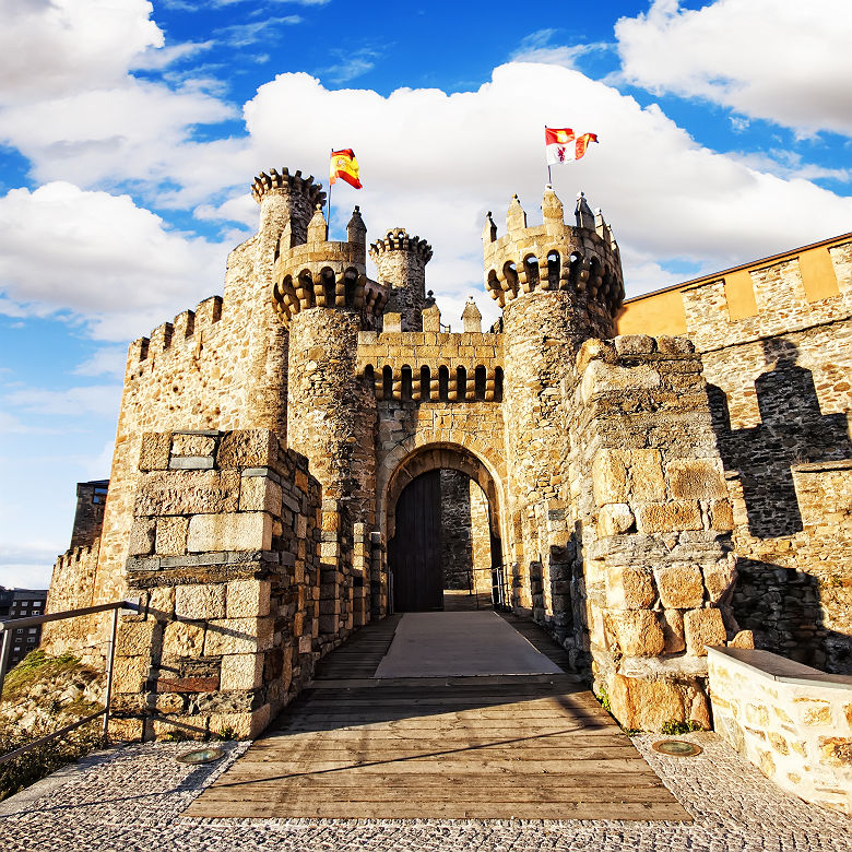 Espagne - Château fort des Templiers à Ponferrada