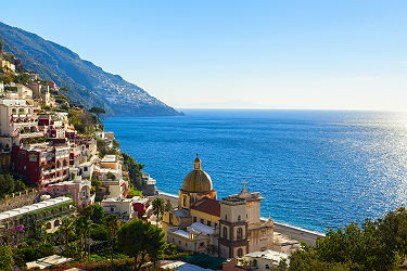 Campanie - Vue sur la ville de Positano et ses maisons colorées