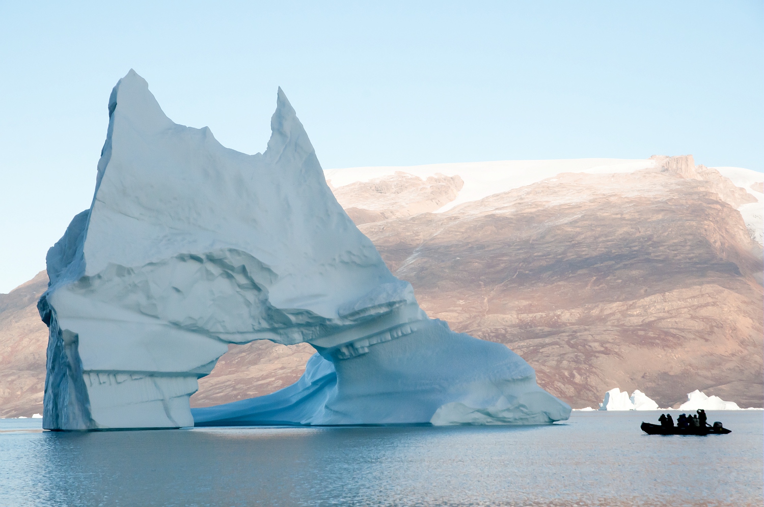 expedition_vers_un_glacier_en_bateau