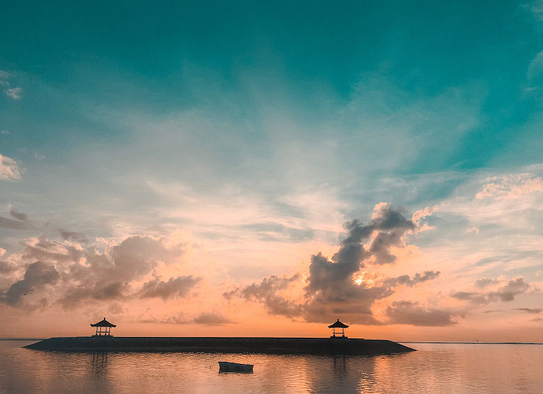 Coucher de Soleil à Karang Beach à Denpasar