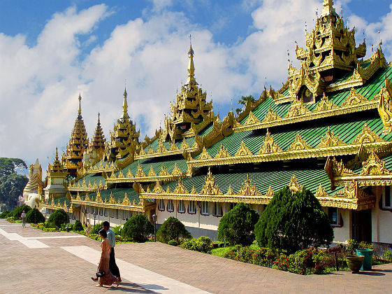 Pagodes Shwedagon à Yangon en Birmanie