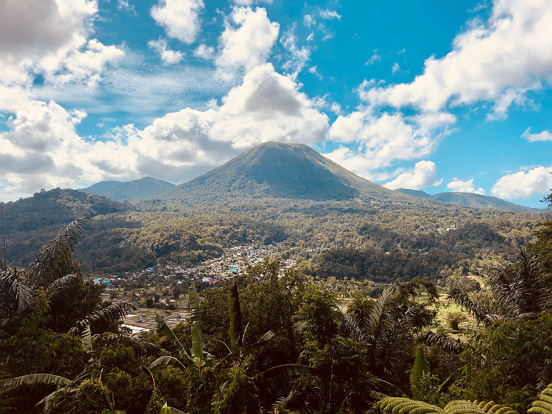 Lokon Montain, Tomohon, Sulawesi