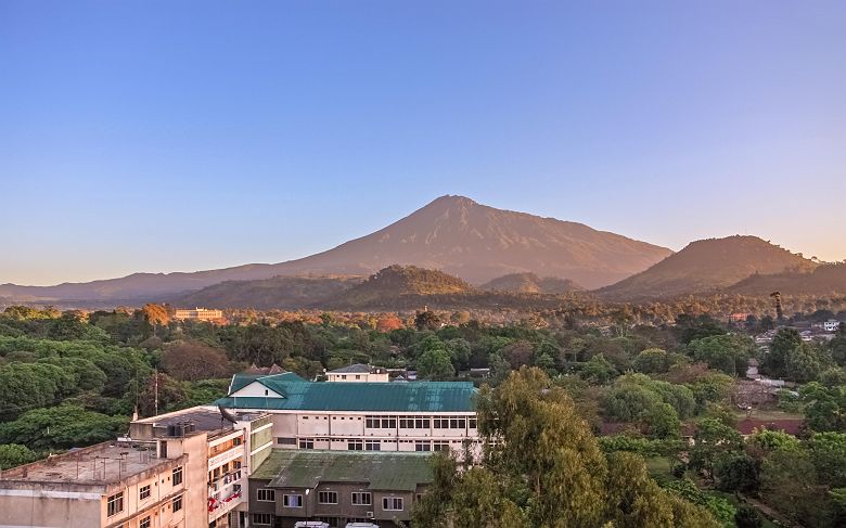 Lever du soleil sur le mont Meru Arusha, Tanzanie