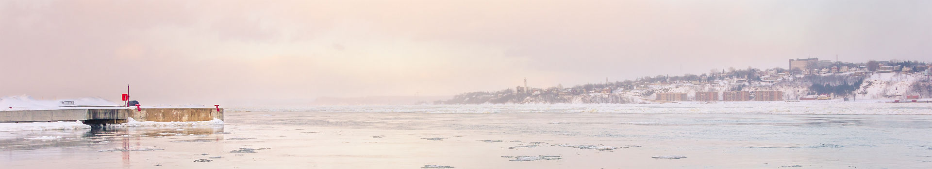 Fleuve Saint Laurent sous la glace - Québec