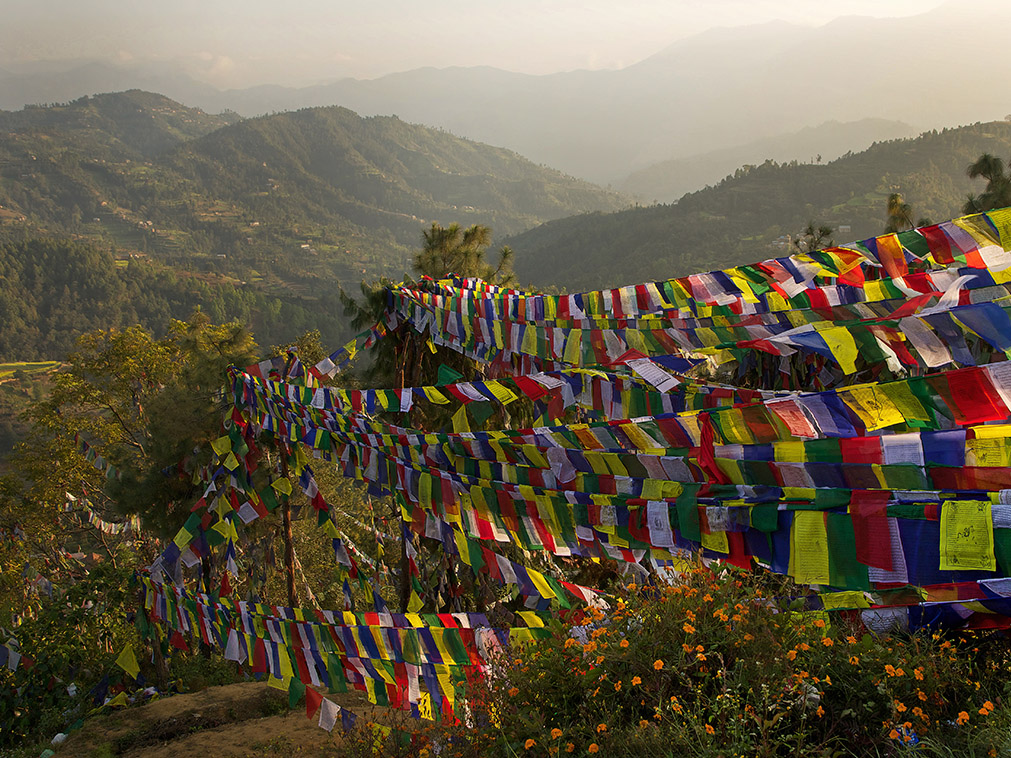 experimenter_traditions_nepalaises_drapeaux_priere