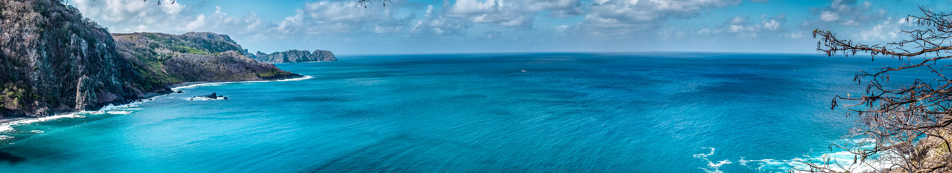 Brésil - Vue sur l'île de Fernando de Noronha