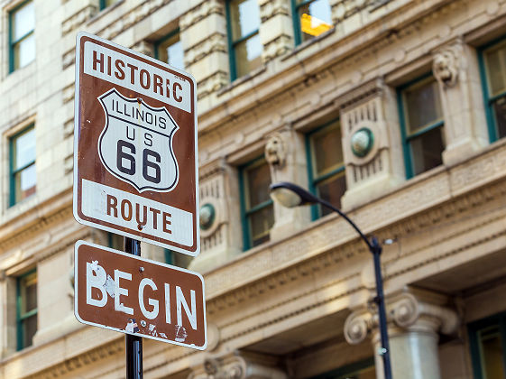 Panneau début de la route 66 à Chicago, Illinois - Etats Unis