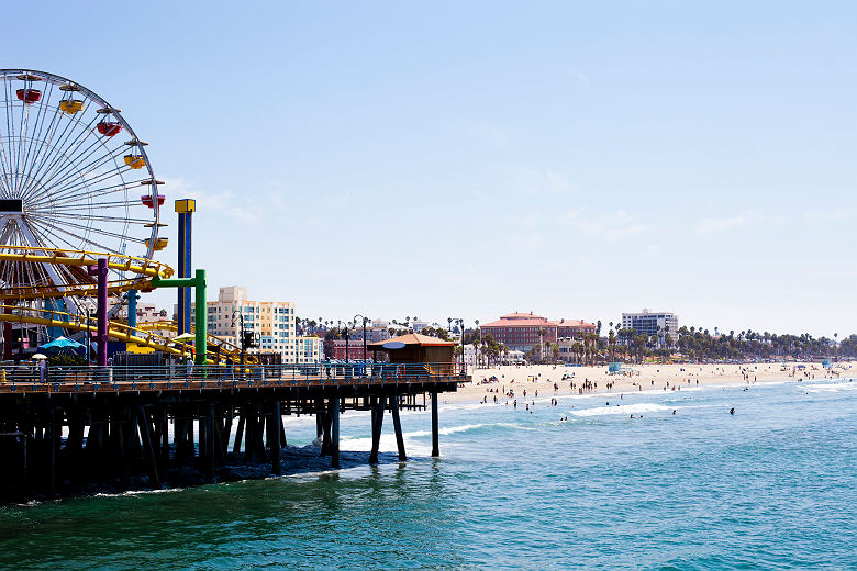 Etats-Unis - Vue sur la page et le pier de Santa Monica