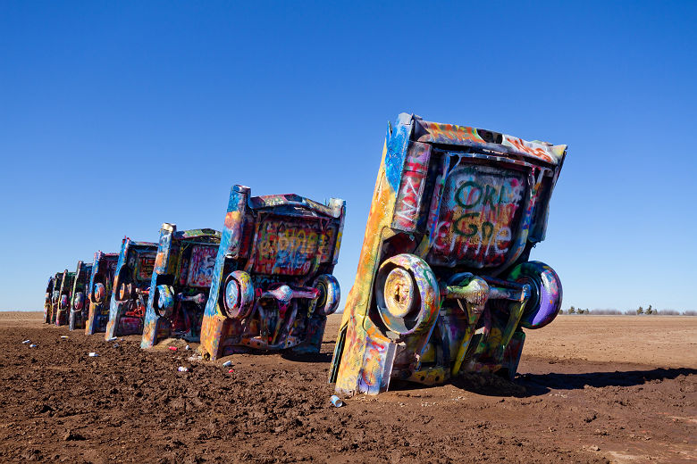 Cadillac Ranch sur la route 66 aux Etats Unis