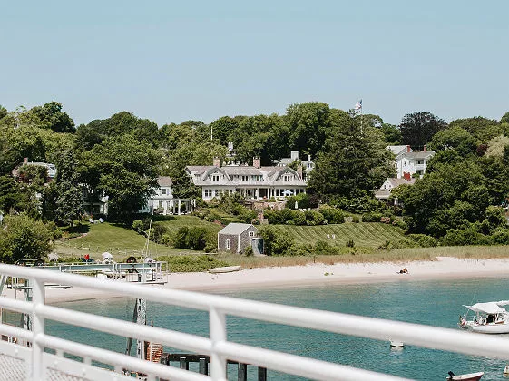 Vue sur Martha's Vineyard et une plage