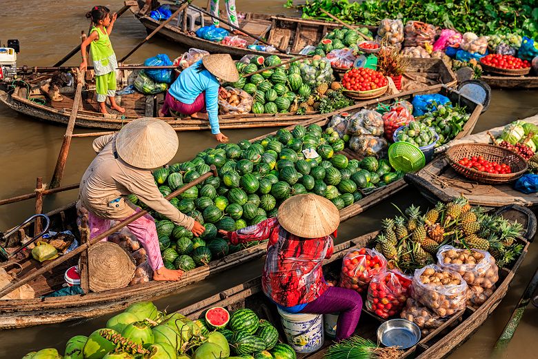 Marché flottant sur le Mekong