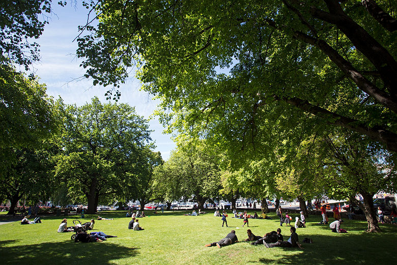 Salamanca Market, Hobart - Tourism Australia