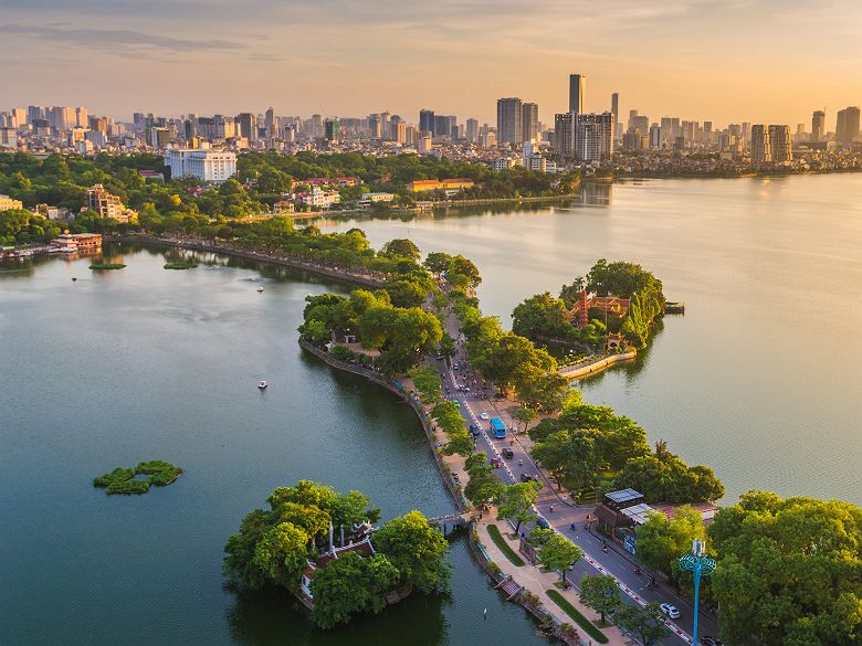 Vue du ciel d'Hanoi au coucher du soleil