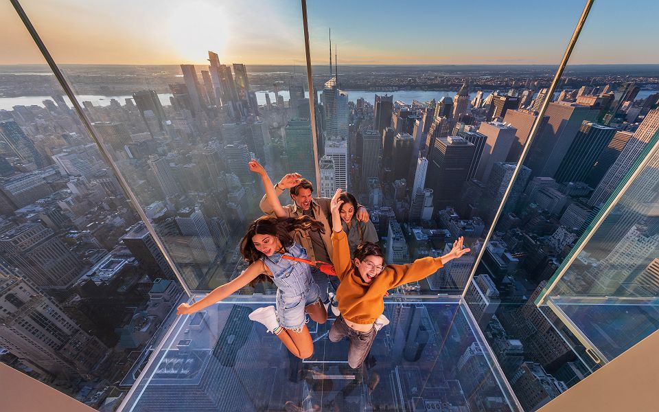 @SUMMIT levitation skyline observatoire famille