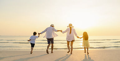 Famille à la plage