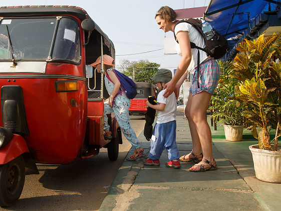 Famille en vacances au Sri Lanka