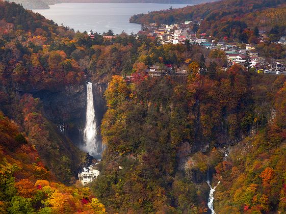 Chutes de Kegon près de Nikko en automne - Japon