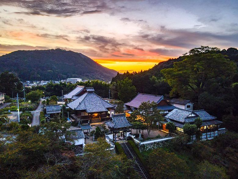 Temple Hotel Shoureki-ji, Ayabe - JNTO