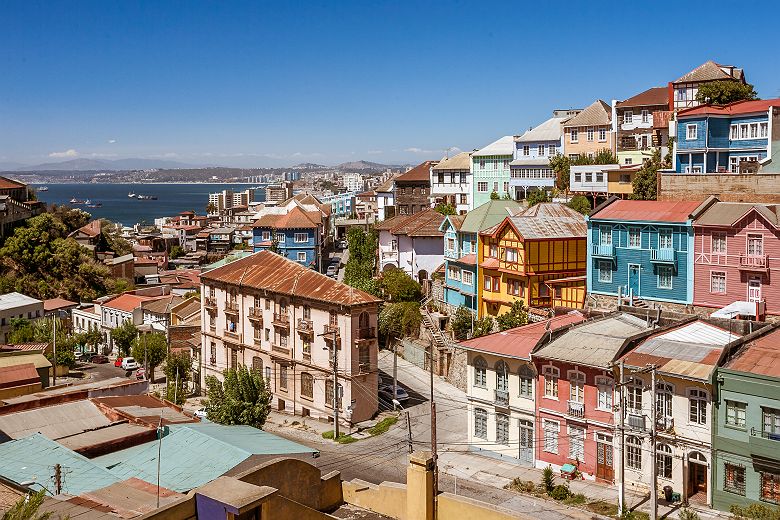 Chili - Vue sur les maisons colorées à Valparaiso