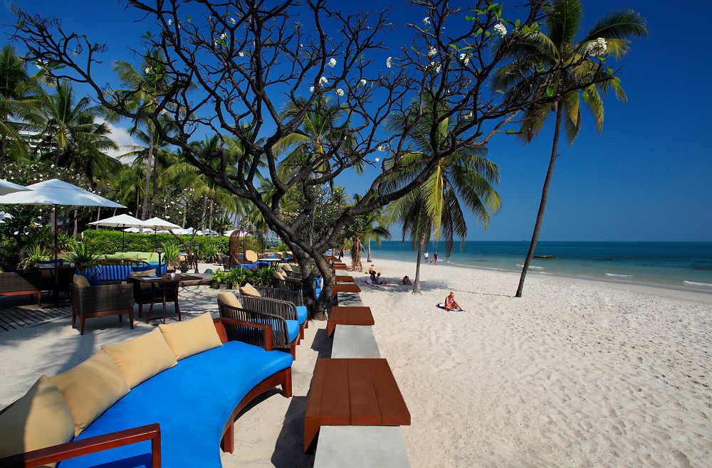 COAST Beach Bar & Bistro Hua Hin - CENTARA GRAND BEACH RESORT & VILLAS HUA HIN