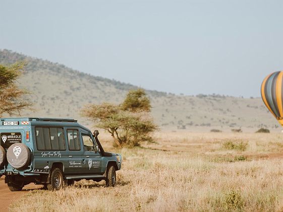 Survol montgolfière Serengeti avec Miracles