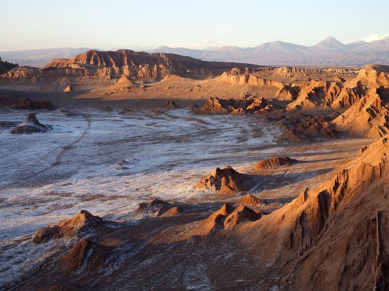 Chili- Vallée de la lune dans le désert d'Atacama