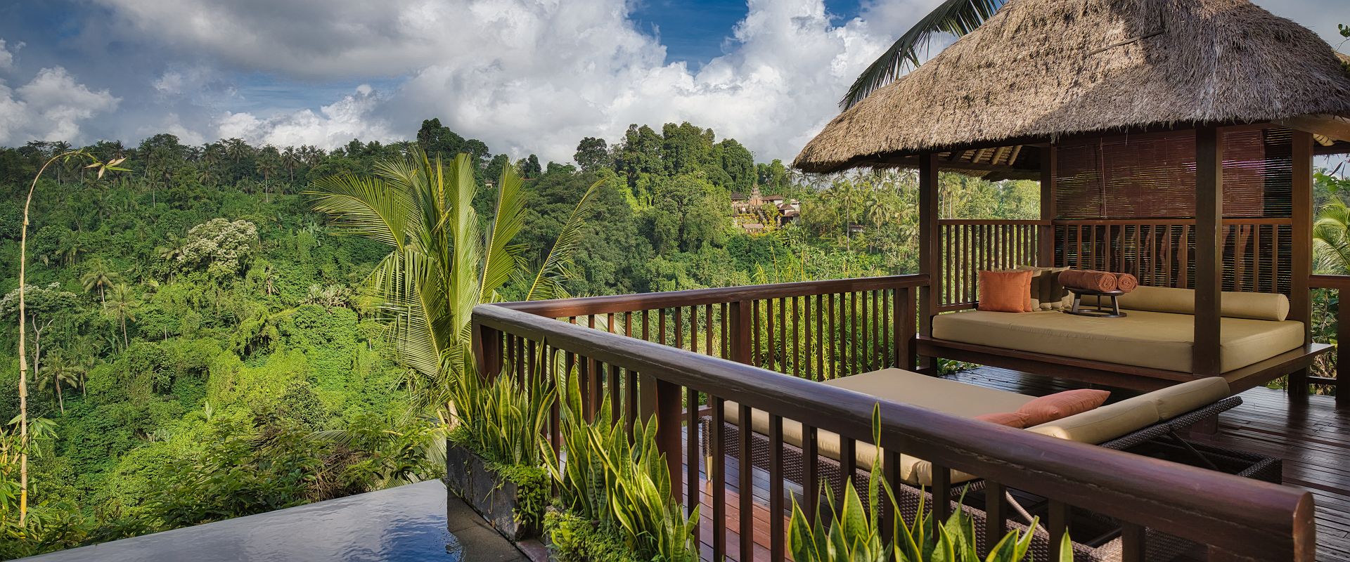 hanging gardens of bali   hanging gardens pool villa