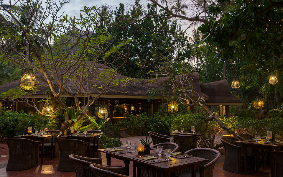 Rayavadee - Raya Dining et sa terrasse avec lanternes